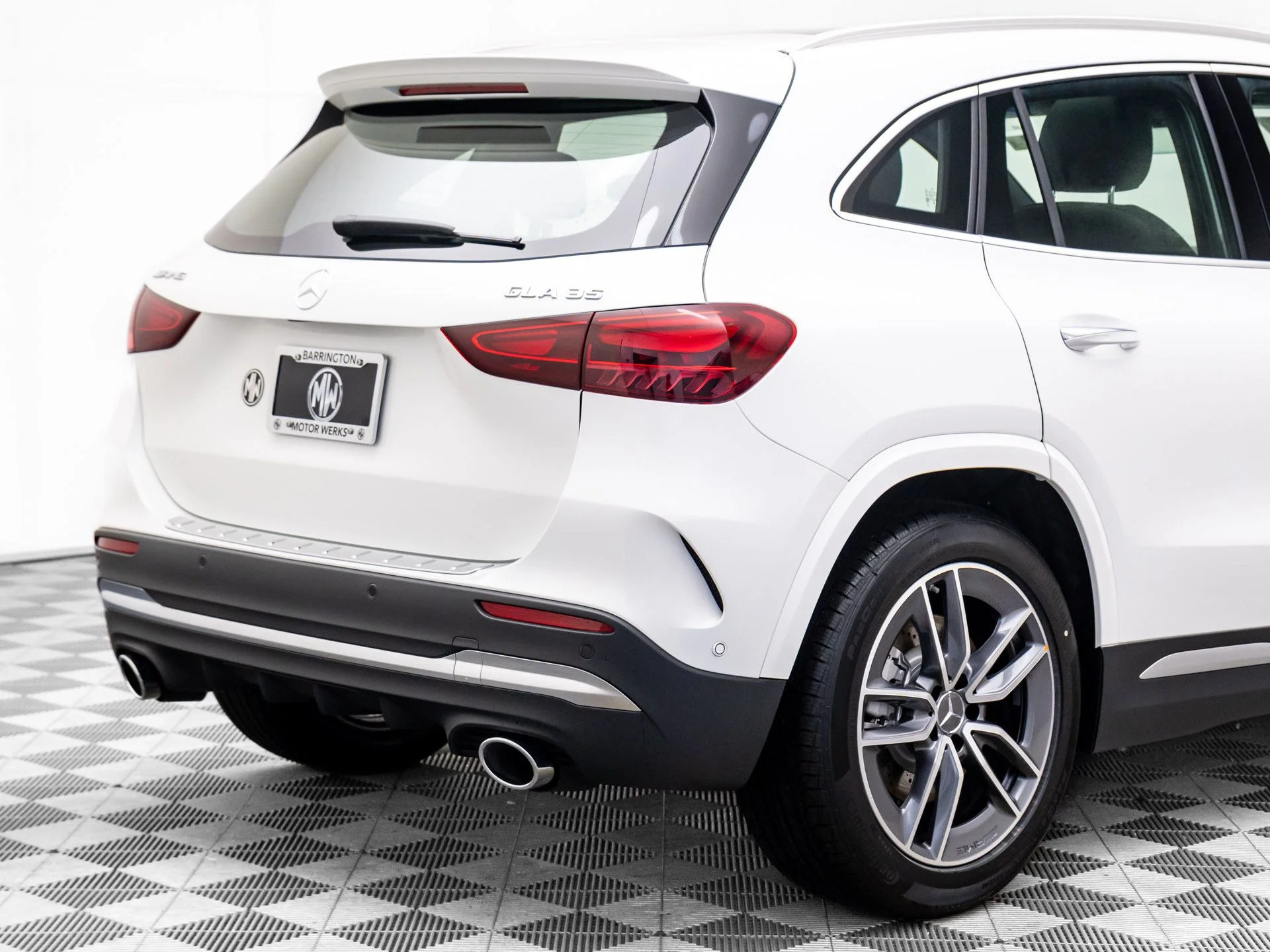 New 2026 White Mercedes-Benz GLA 35 AMG® image 33