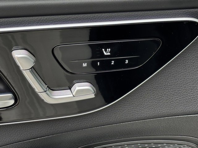 New 2025 Polar White Mercedes-Benz C 300 image 38