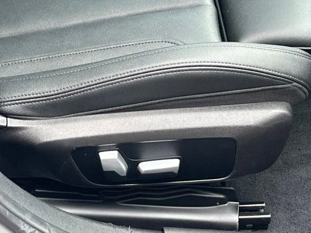 Used 2022 White BMW 330i image 20