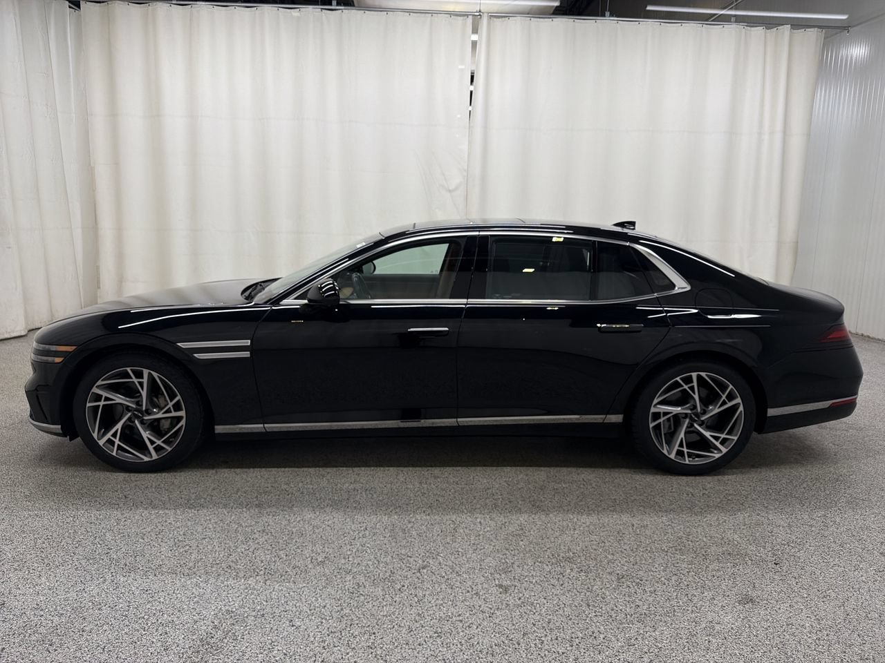 2023 GENESIS G90 Base - Photo 6