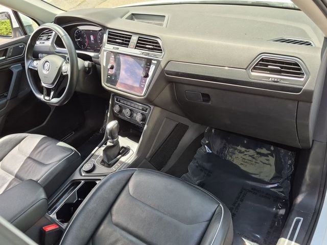 Used 2019 White Volkswagen 2.0T SEL Premium image 27