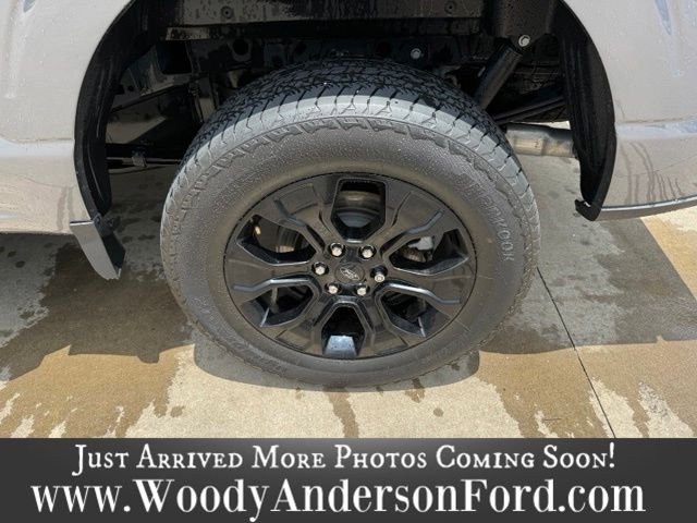 Certified Used 2023 Carbonized Gray Metallic Ford Lariat image 4