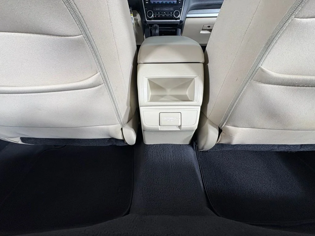 Used 2018 Gray Subaru 2.5i image 28