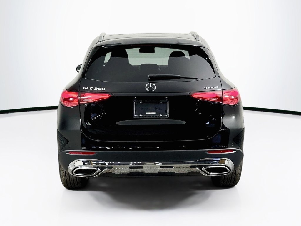 New 2027 Black Mercedes-Benz GLC 300 image 35