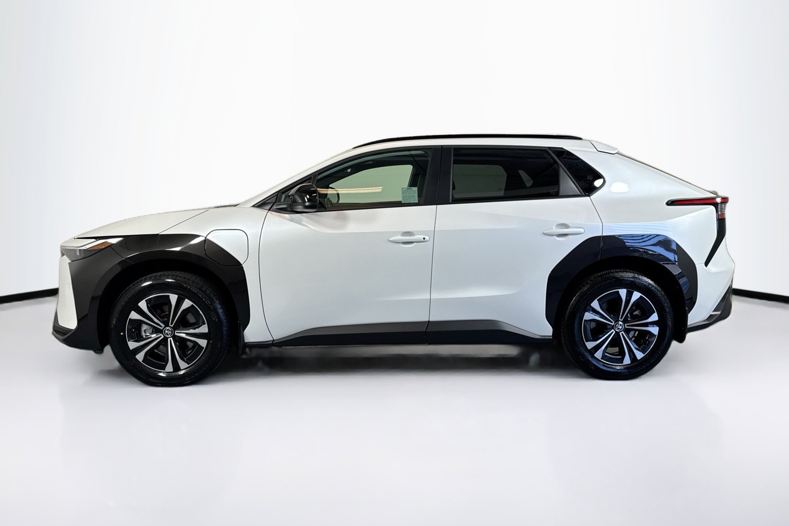 Used 2025 White Toyota Limited image 8