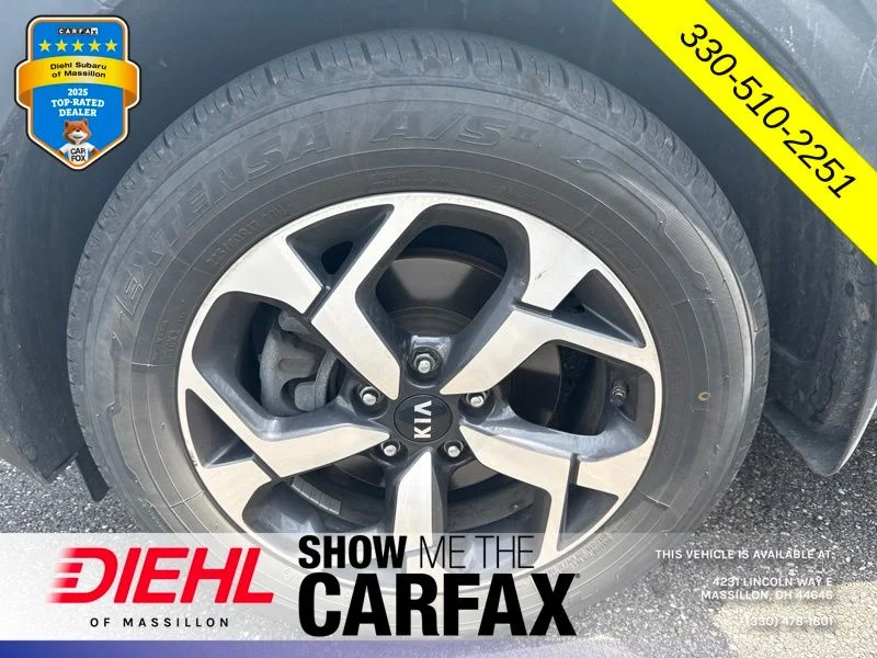 Used 2021 White Kia LX image 9
