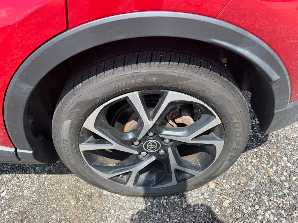 Used 2021 Red Toyota XLE image 19