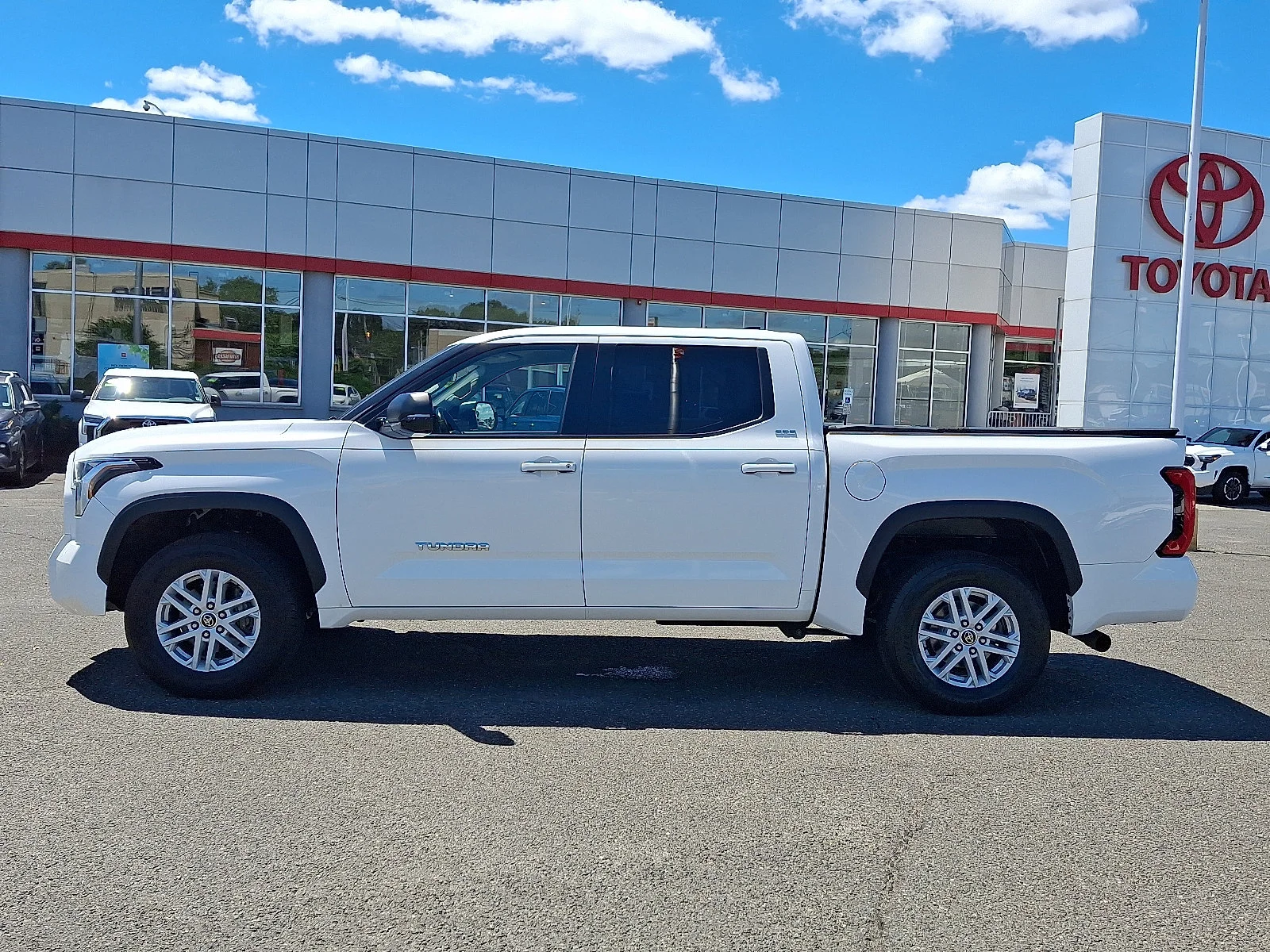 Used 2023 Ice Cap - 040 Toyota SR5 image 4