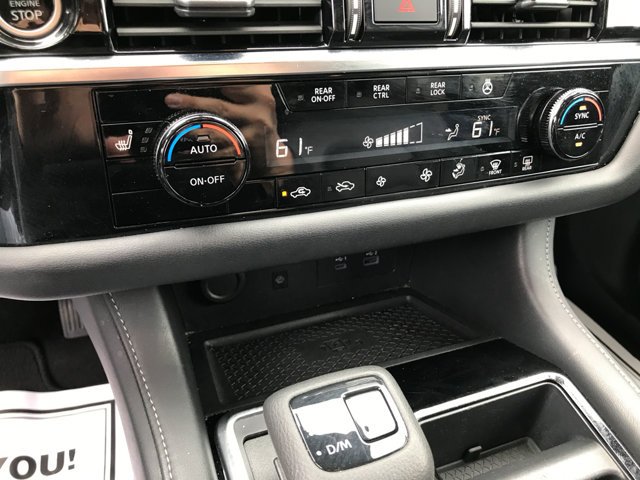 Used 2024 Pearl White Tricoat Nissan SL image 20
