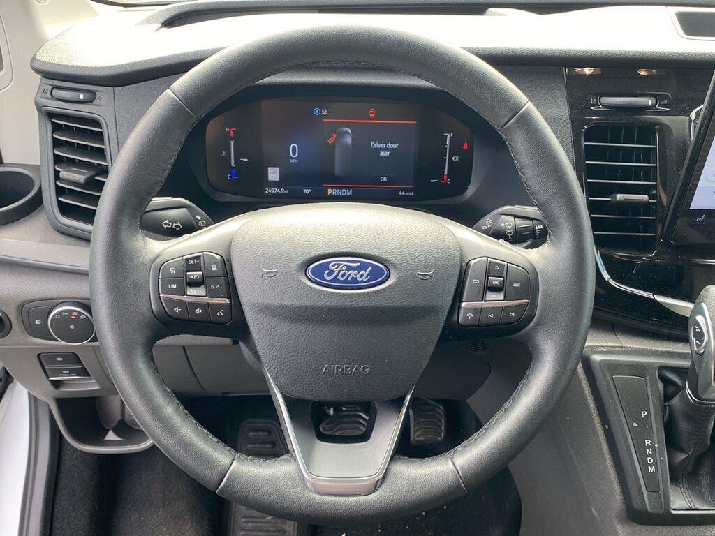 Used 2026 Oxford White Ford 350 XLT image 17