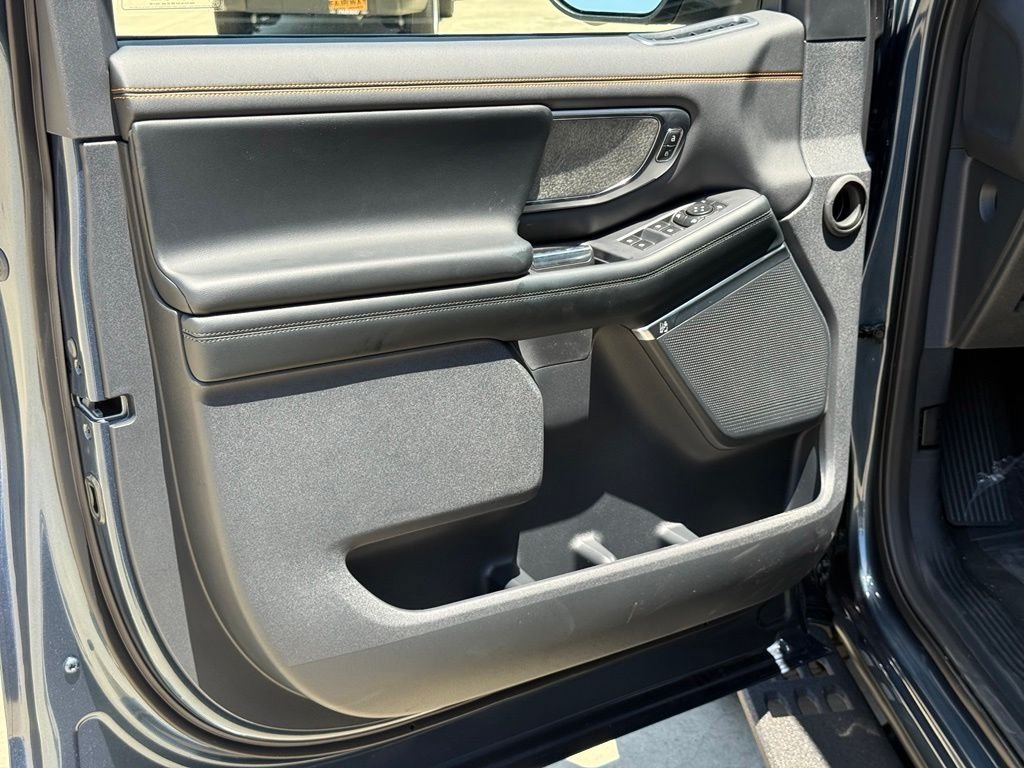 New 2027 Nocturnal Blue Metallic Ford Tremor® image 16