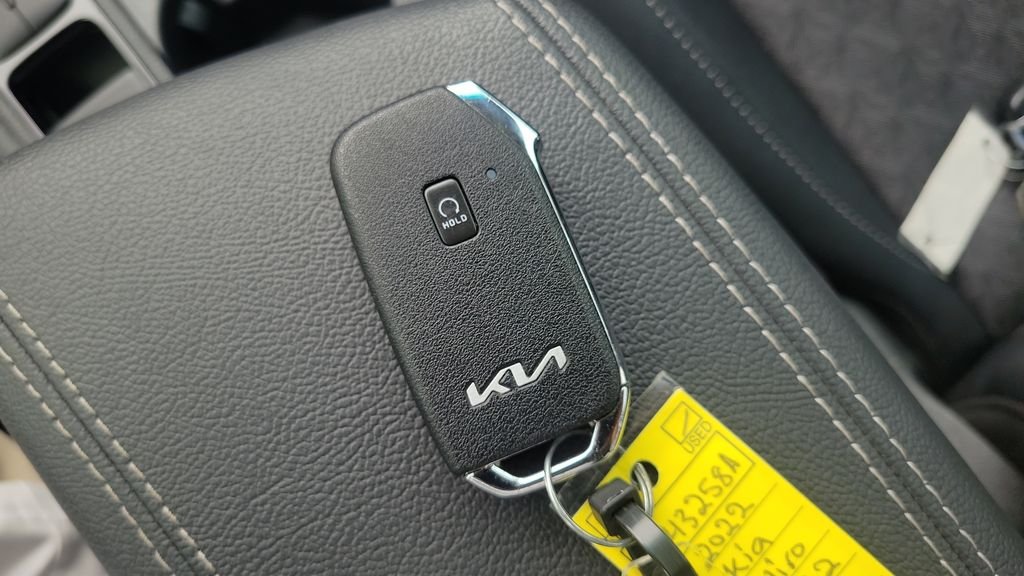2022 Kia Niro EX - Photo 27