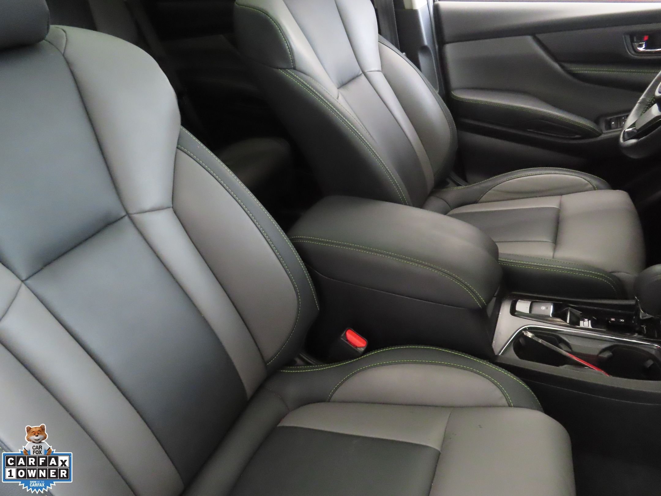 Used 2025 White Subaru Onyx Edition image 27