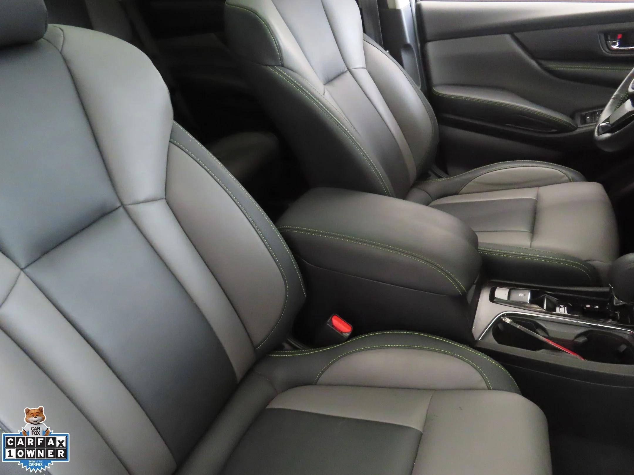 Used 2025 White Subaru Onyx Edition image 27
