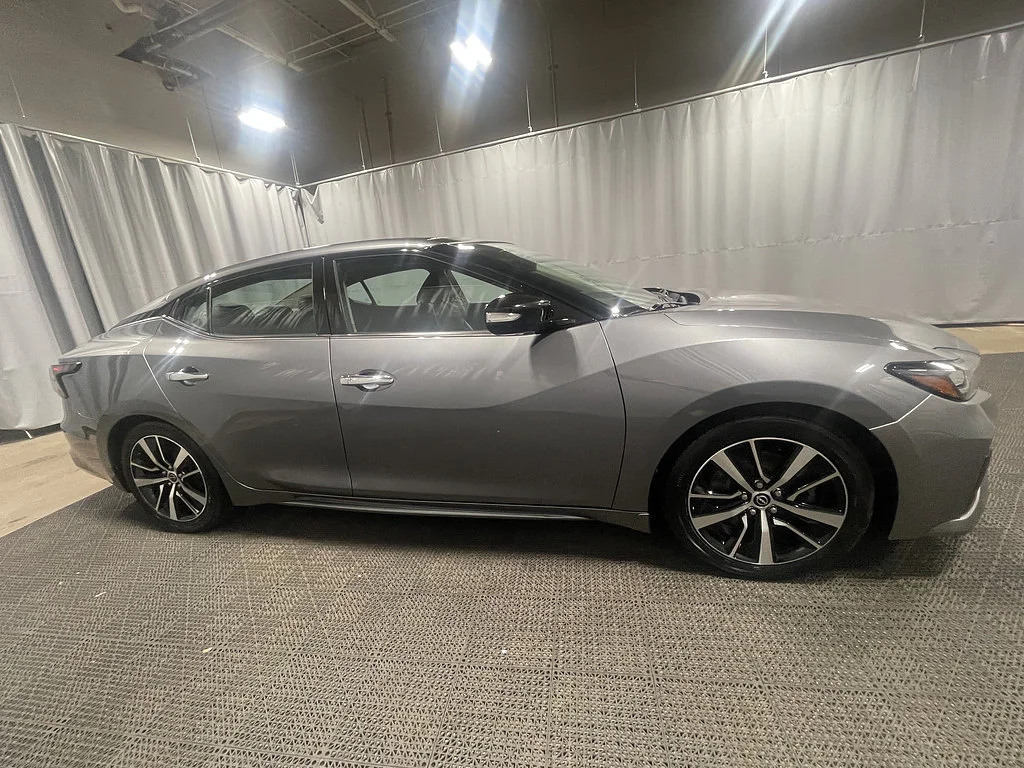 2023 Nissan Maxima SL - Photo 11