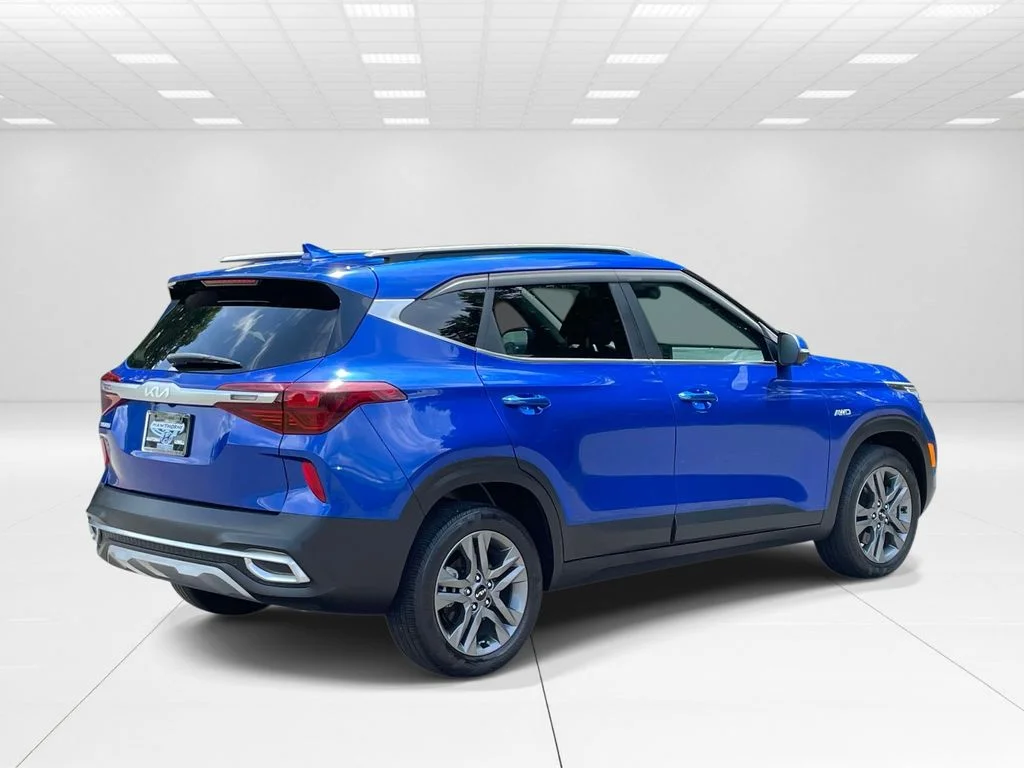 Used 2023 Blue Kia S image 6