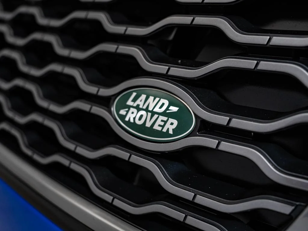 Used 2022 SVO Premium Palette Blue Land Rover R-Dynamic HSE image 3