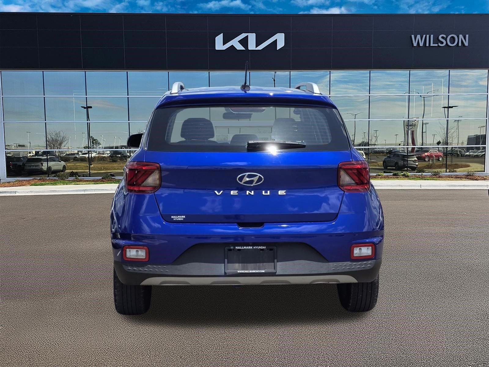 Used 2024 Blue Hyundai SEL image 3