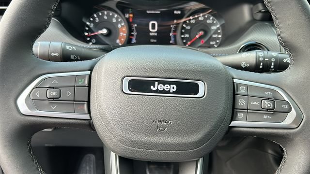 2025 Jeep Compass Limited - Photo 8