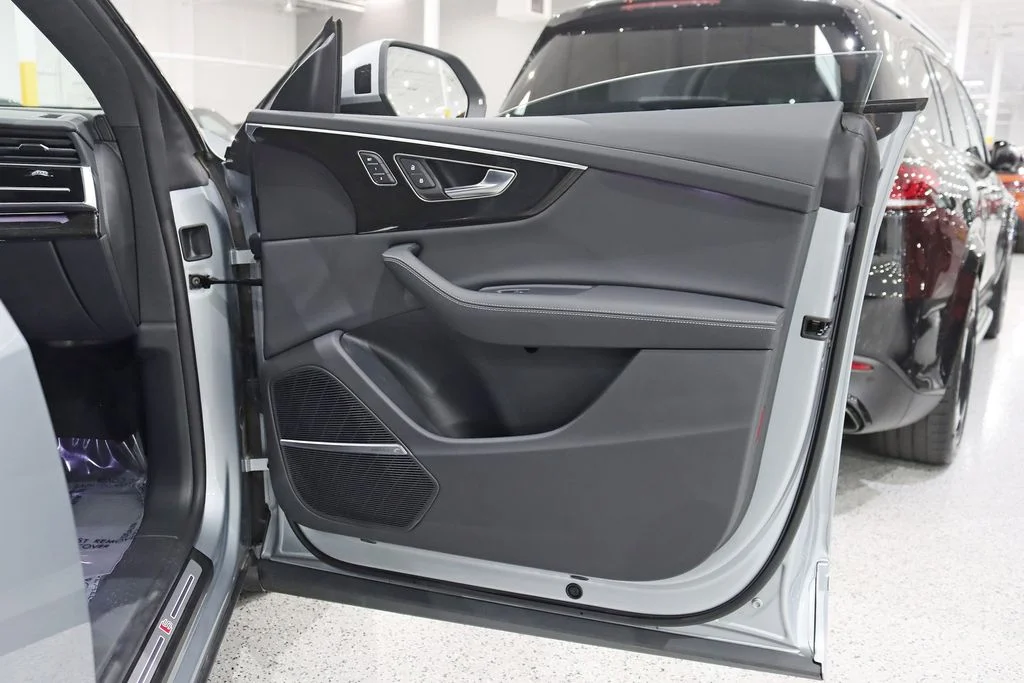 Used 2025 Silver Audi 55 Prestige image 38