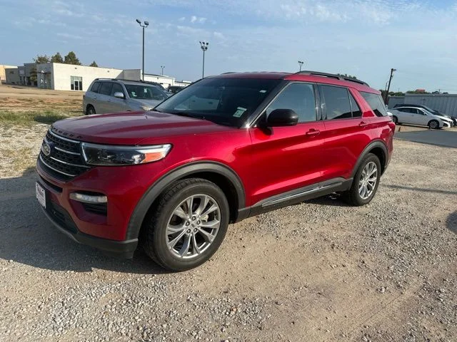 Used 2021 Red Ford XLT image 5