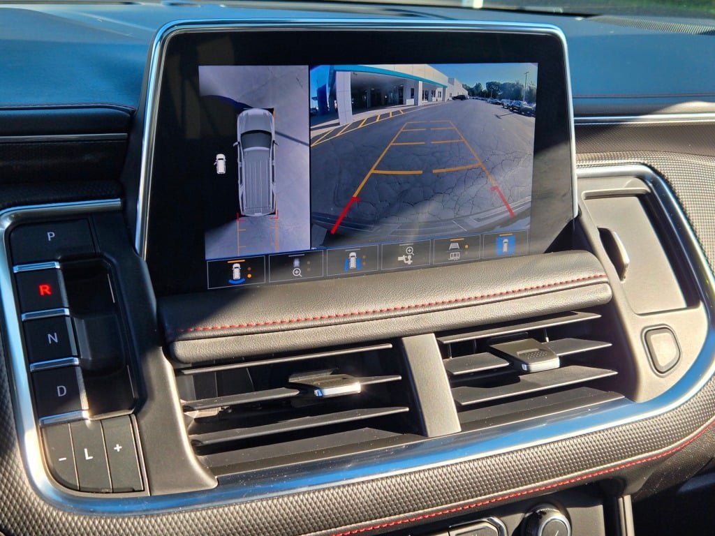 2021 Chevrolet Suburban RST - Photo 30
