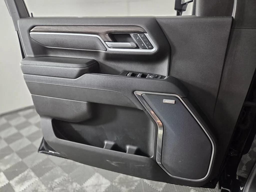 Used 2025 Black Chevrolet LTZ image 25
