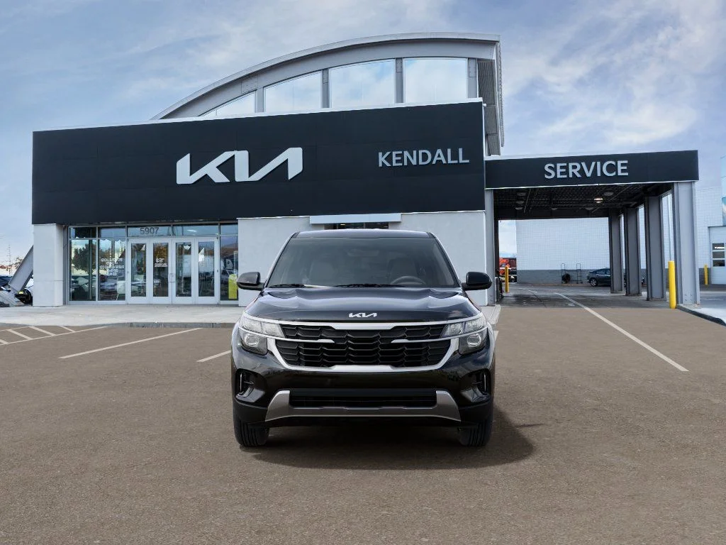 New 2026 Fusion Black Kia LX image 2
