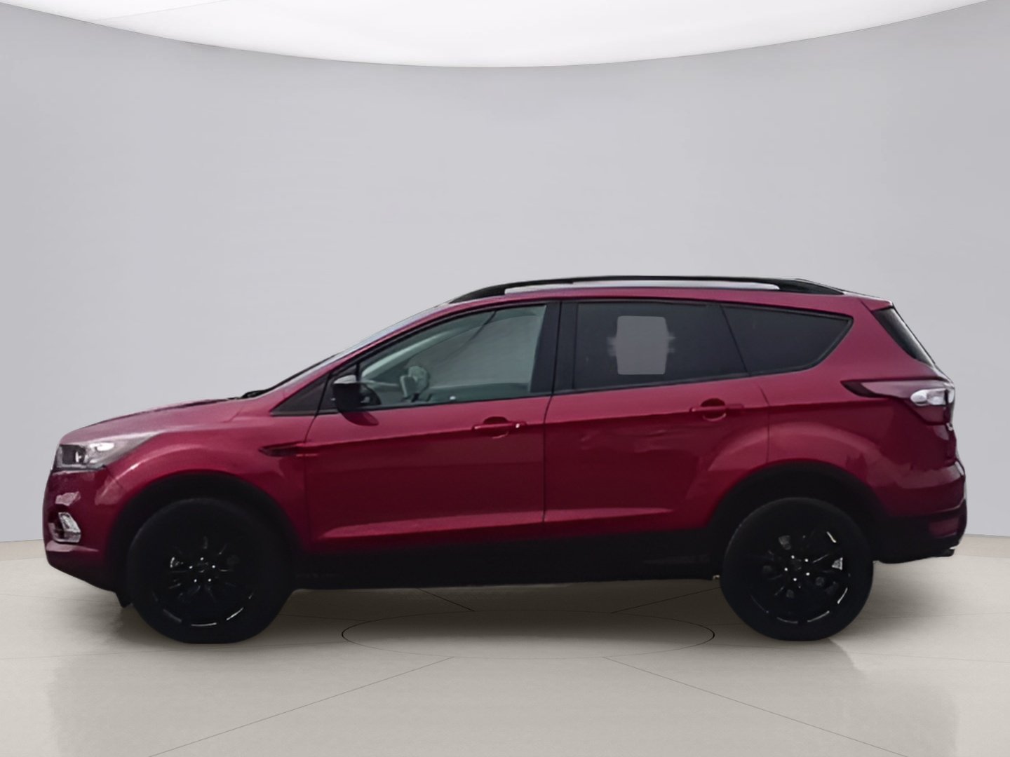 Used 2018 Red Ford SE image 2
