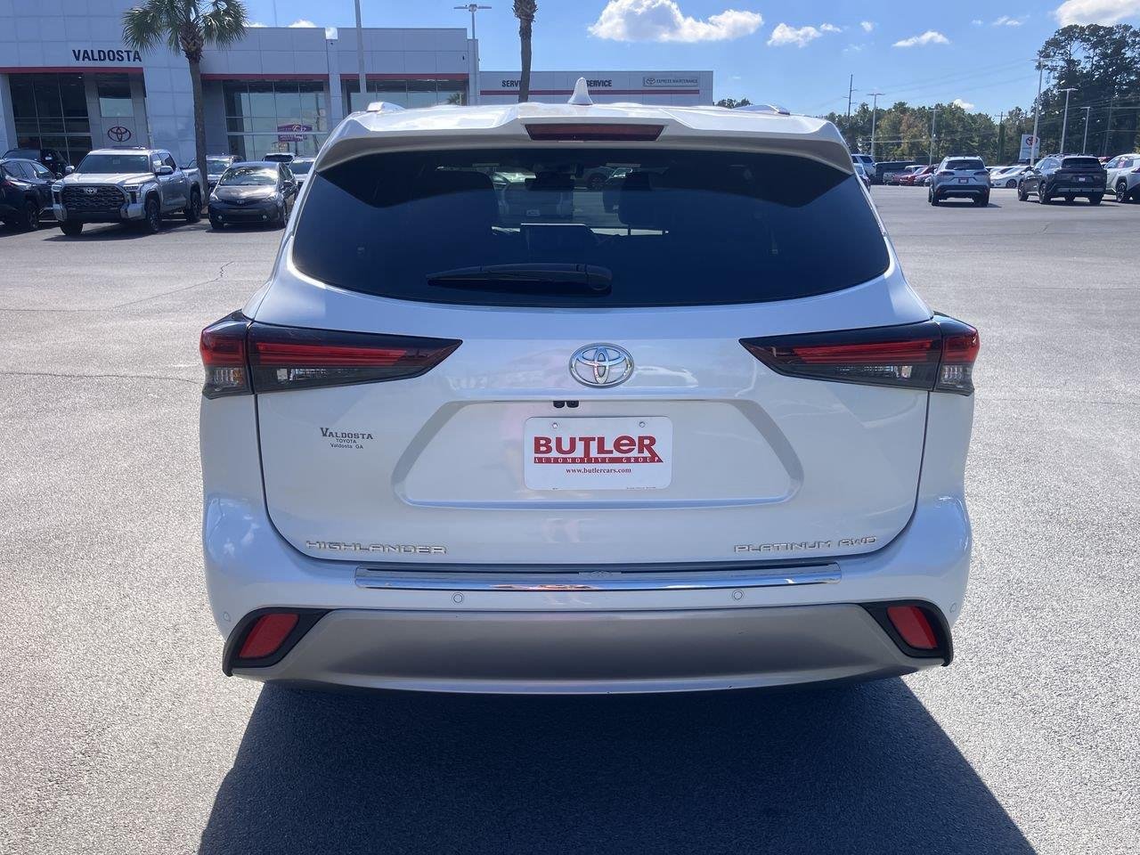 Used 2026 White (Wind Chill Pearl) Toyota Platinum AWD image 4
