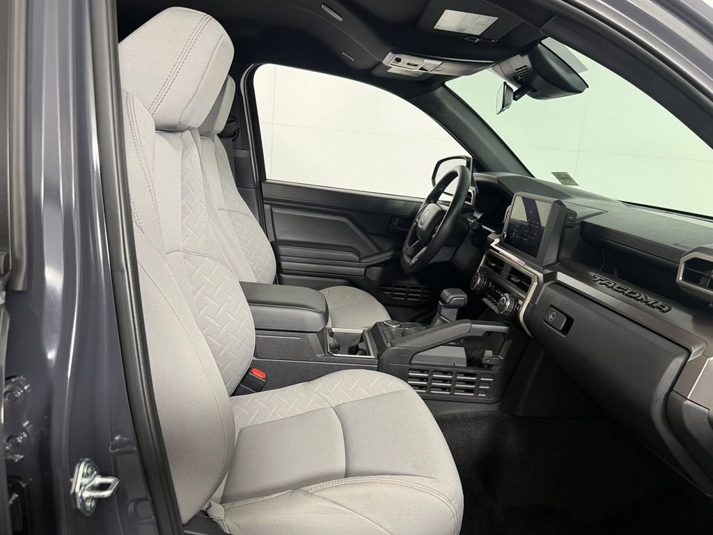 Certified Used 2026  Toyota SR5 image 31