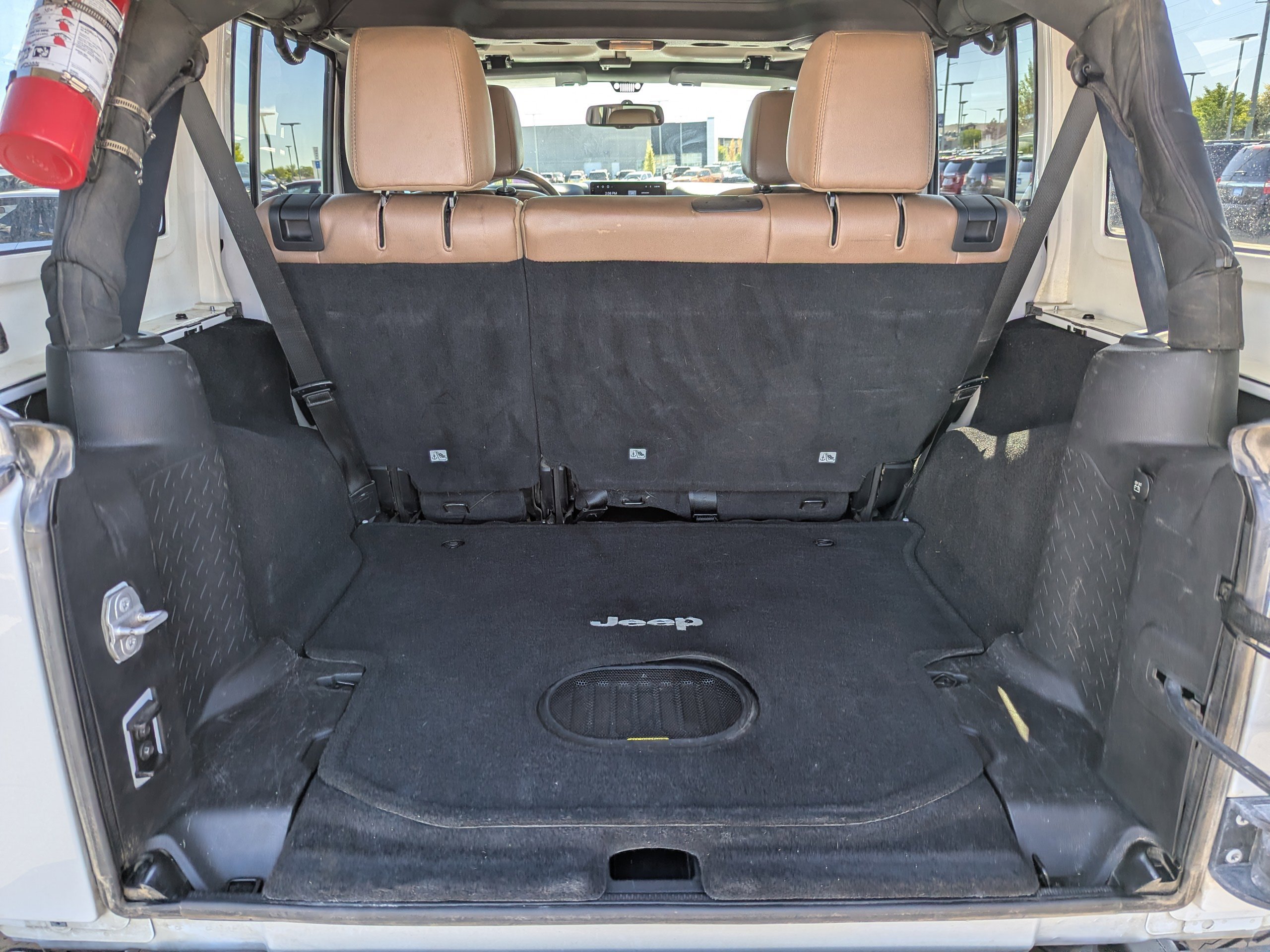 Used 2016 White Jeep Rubicon image 31
