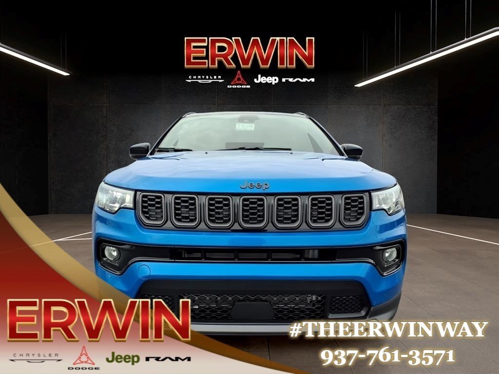 New 2026 Hydro Blue Pearl-Coat Exterior Paint Jeep Limited image 2