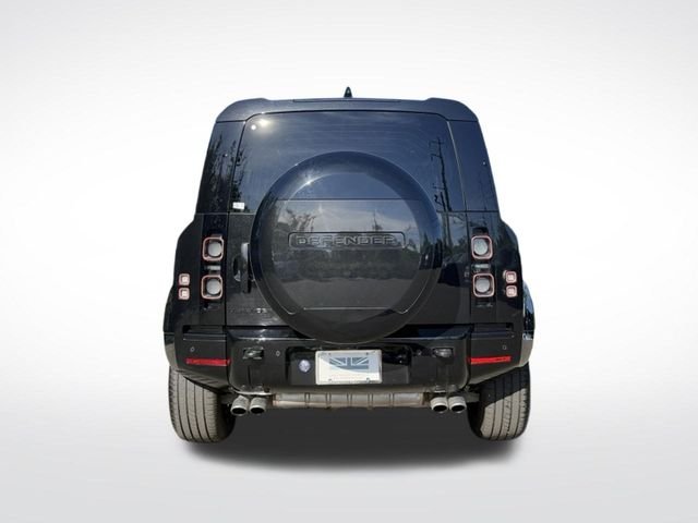 Certified Used 2025 Black Land Rover V8 image 7
