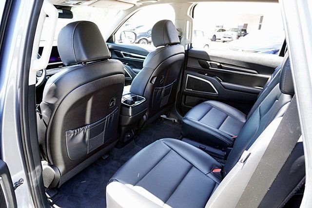 Used 2024 Silver Kia S image 25