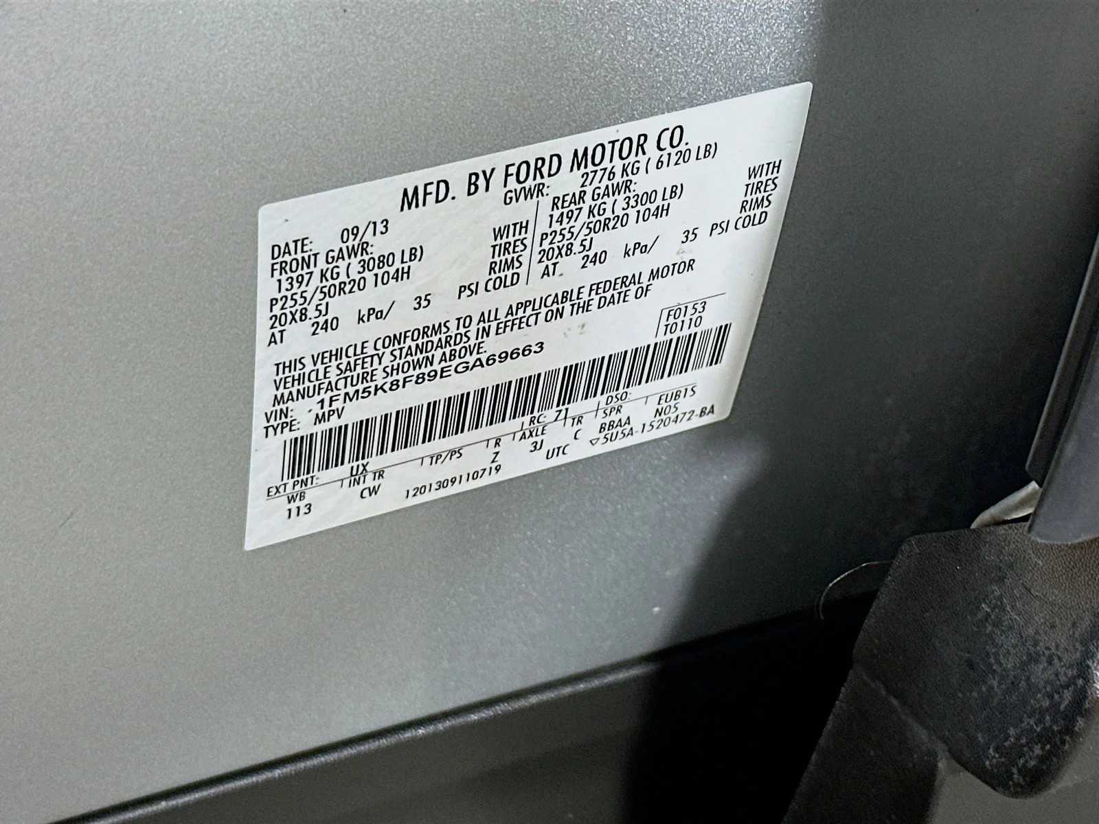Used 2014 Ingot Silver Ford Limited image 33