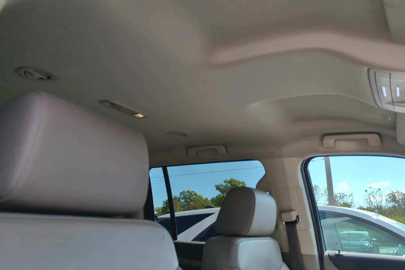 Used 2020 SIREN RED TINTCOAT Chevrolet LT image 19