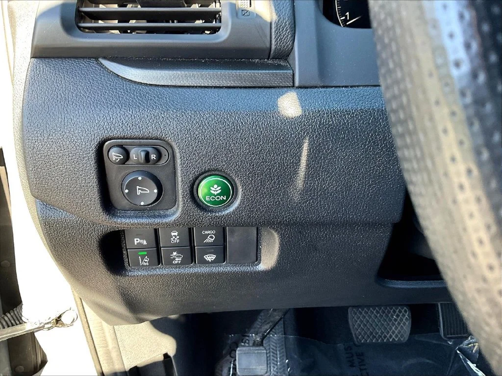 Used 2024  Honda TrailSport image 17