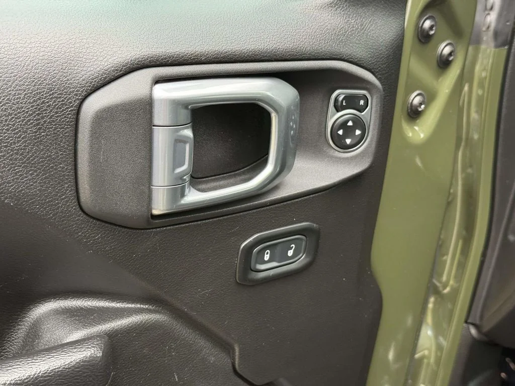 Used 2024 Green Jeep Rubicon 4xe image 33