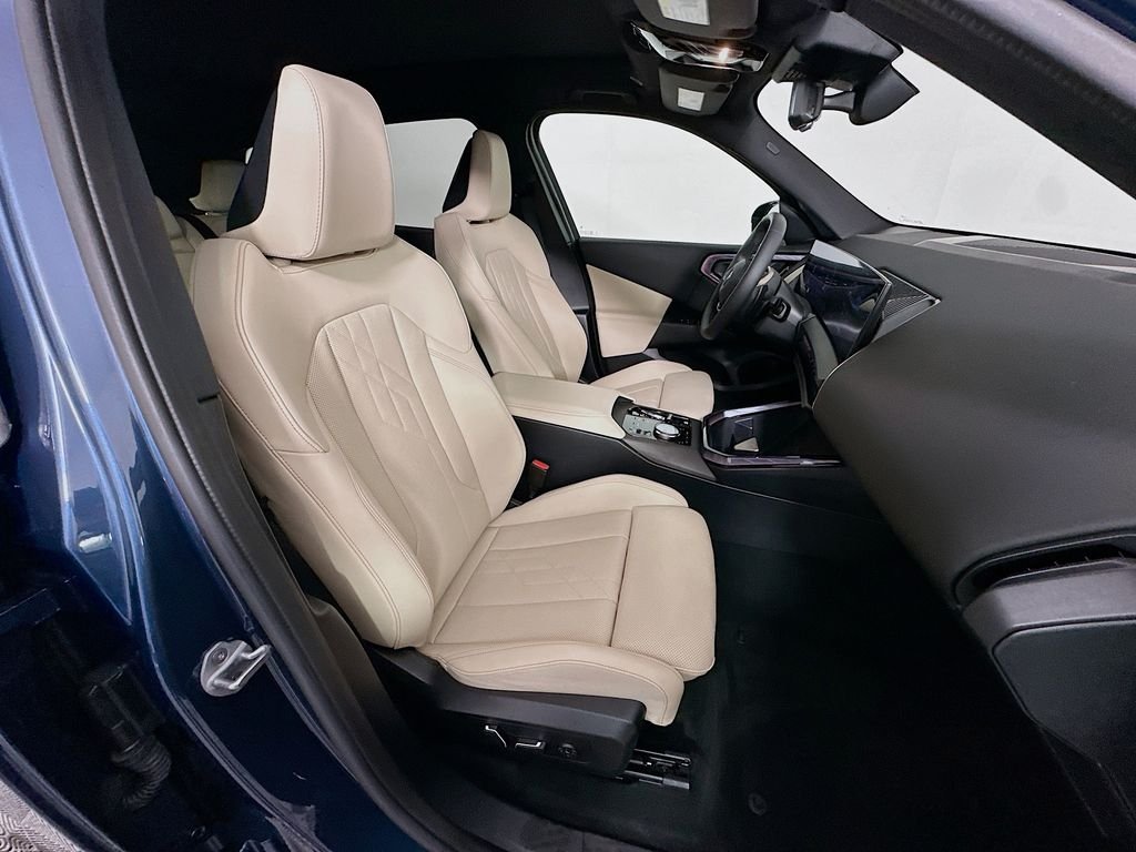 2025 BMW X3 30 - Photo 27