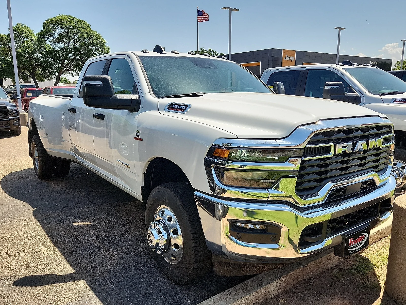 New 2026 Bright White Clear-Coat  Paint Ram LONE STAR CREW CAB 4X4 8