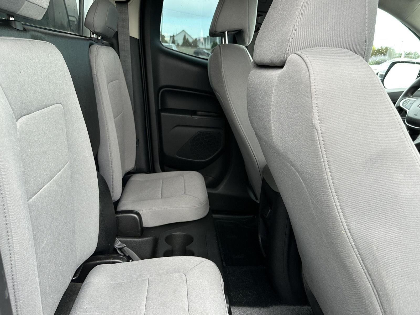 Used 2016 SUMMIT WHITE Chevrolet 2WD WT image 40