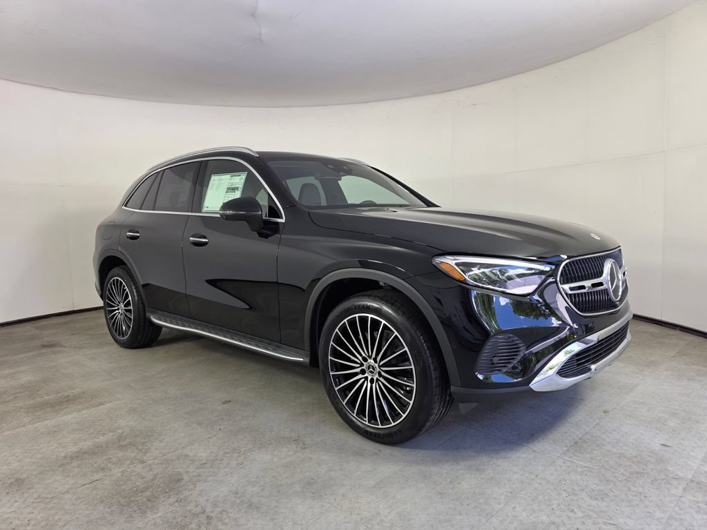 New 2026 Black Mercedes-Benz GLC 300 image 18