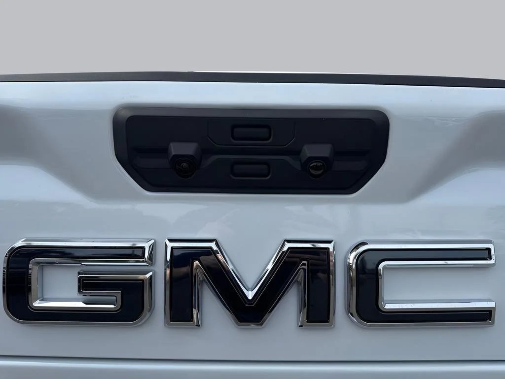 New 2026 Glacier White Tricoat GMC Denali Ultimate image 42
