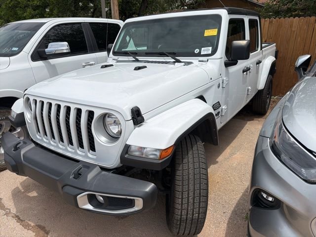 2023 Jeep Gladiator Overland's photo