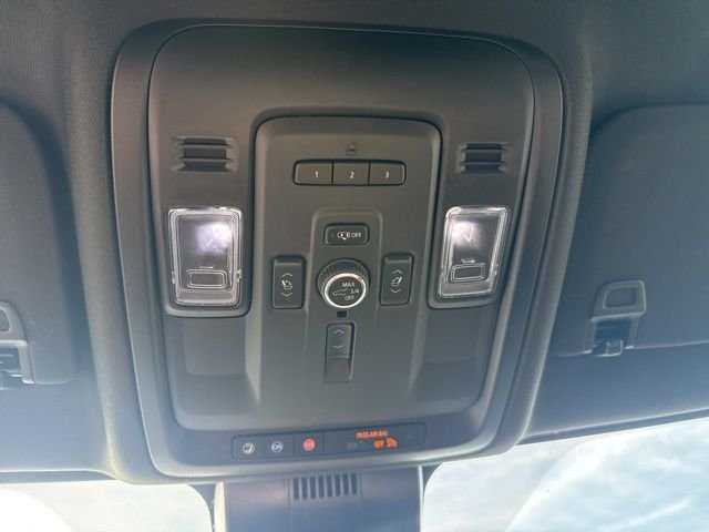 Used 2024 Silver GMC Denali image 26