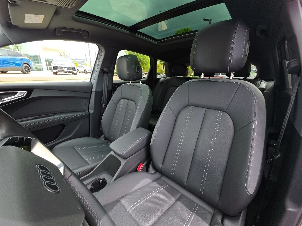 Used 2023 Pebble Audi Prestige image 11