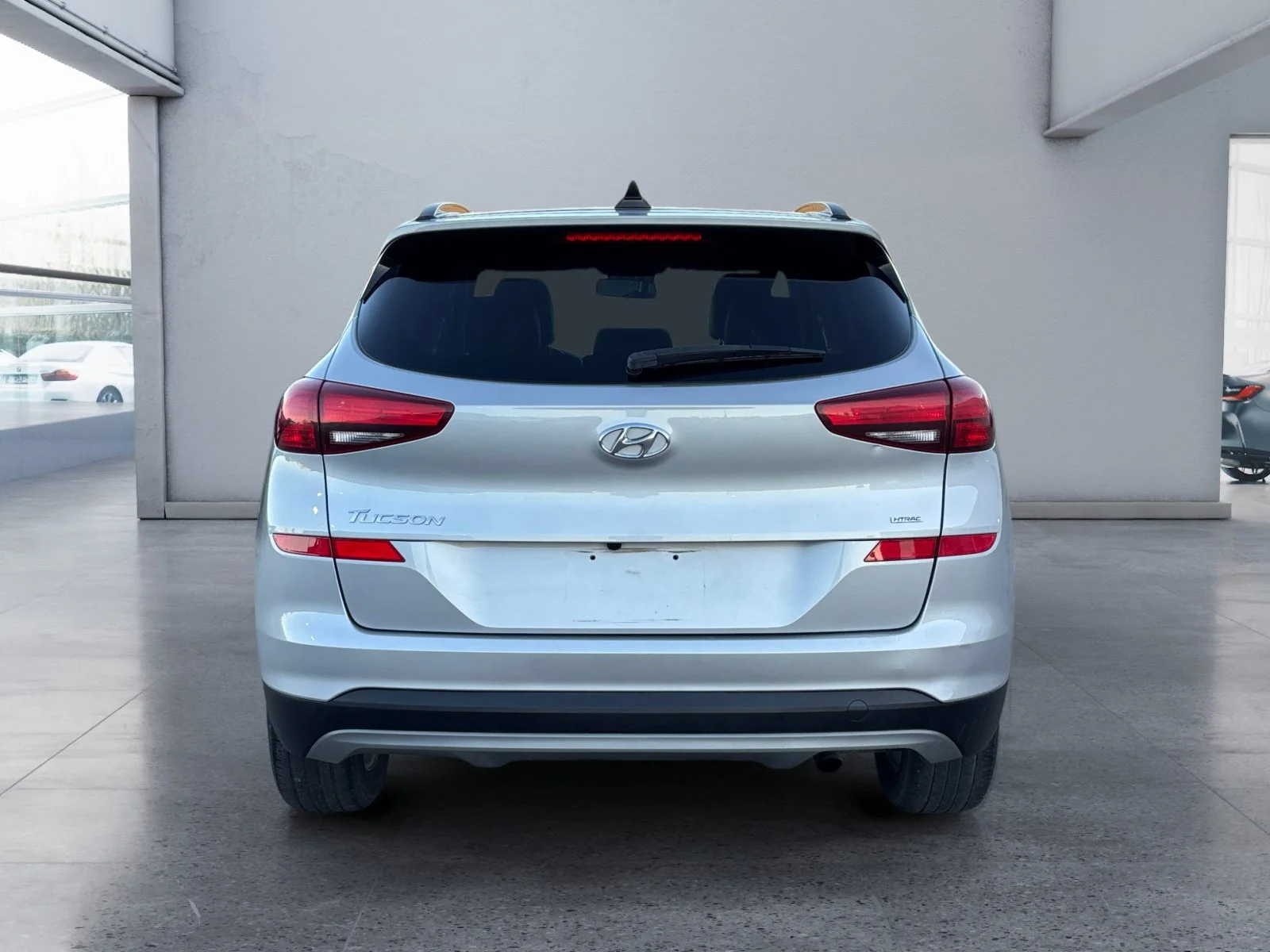 Used 2020 Silver Hyundai Preferred image 4