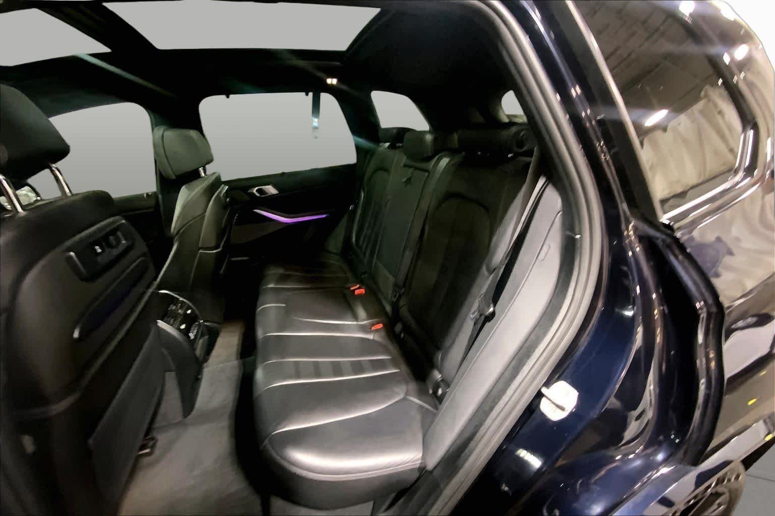 Used 2022 Carbon Black Metallic BMW M50i image 21