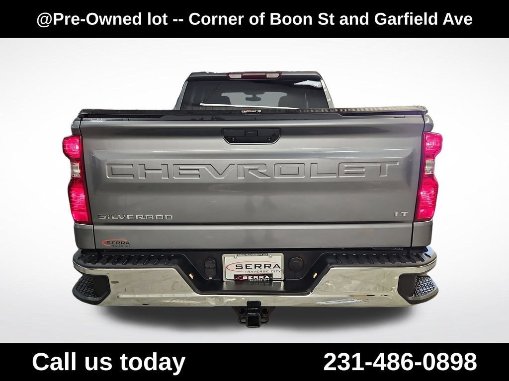 Used 2021 SATIN STEEL METALLIC Chevrolet LT image 4